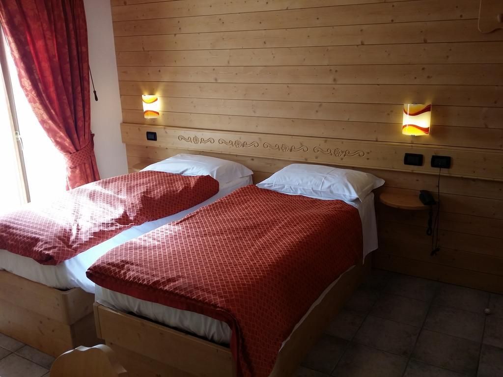טרביסיו Hotel Raibl E Appartamenti חדר תמונה