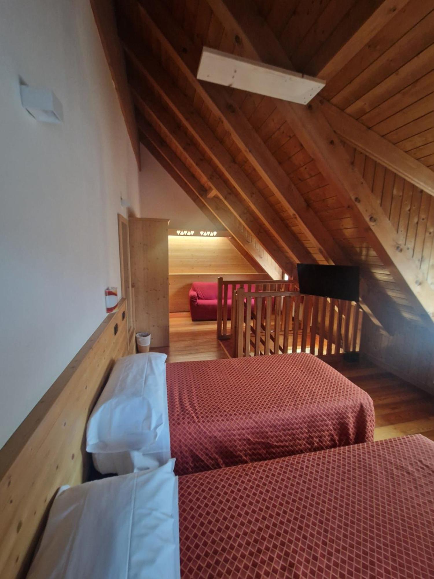 טרביסיו Hotel Raibl E Appartamenti מראה חיצוני תמונה