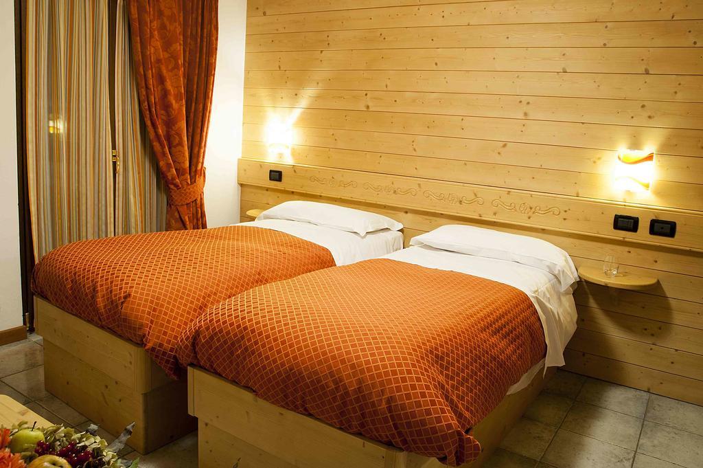 טרביסיו Hotel Raibl E Appartamenti מראה חיצוני תמונה